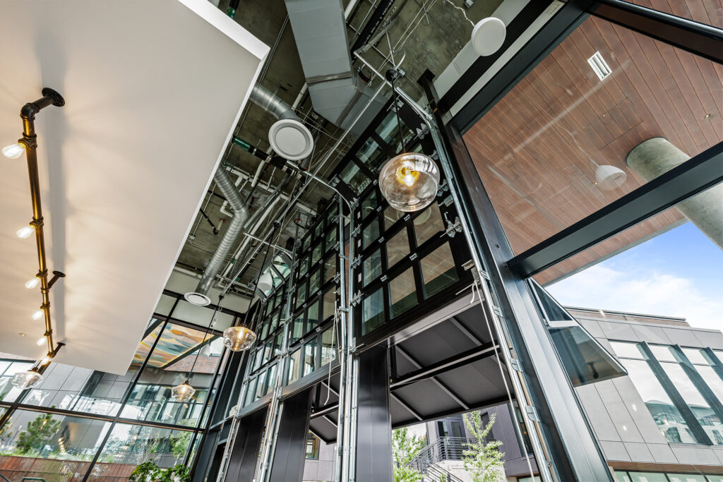 MuntzStudios-AvianoBoulder-14